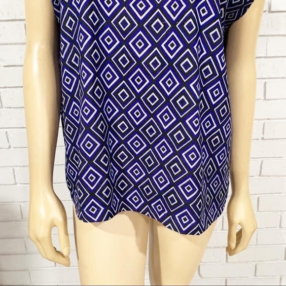 Vince Camuto Women’s Geometric Top - Picture 10 of 12
